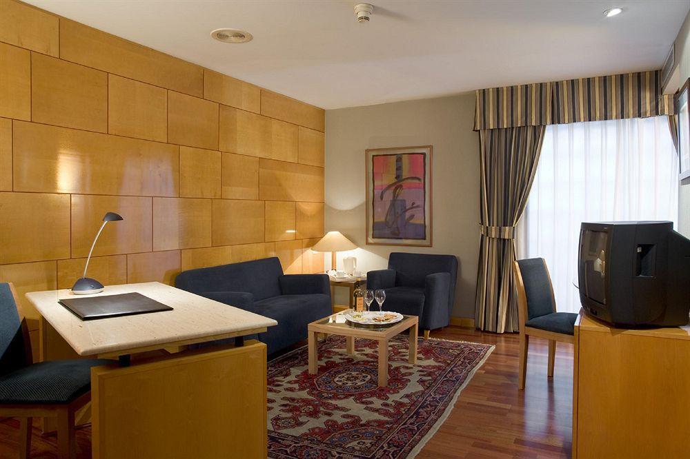Hotel Ciudad De Valladolid Værelse billede