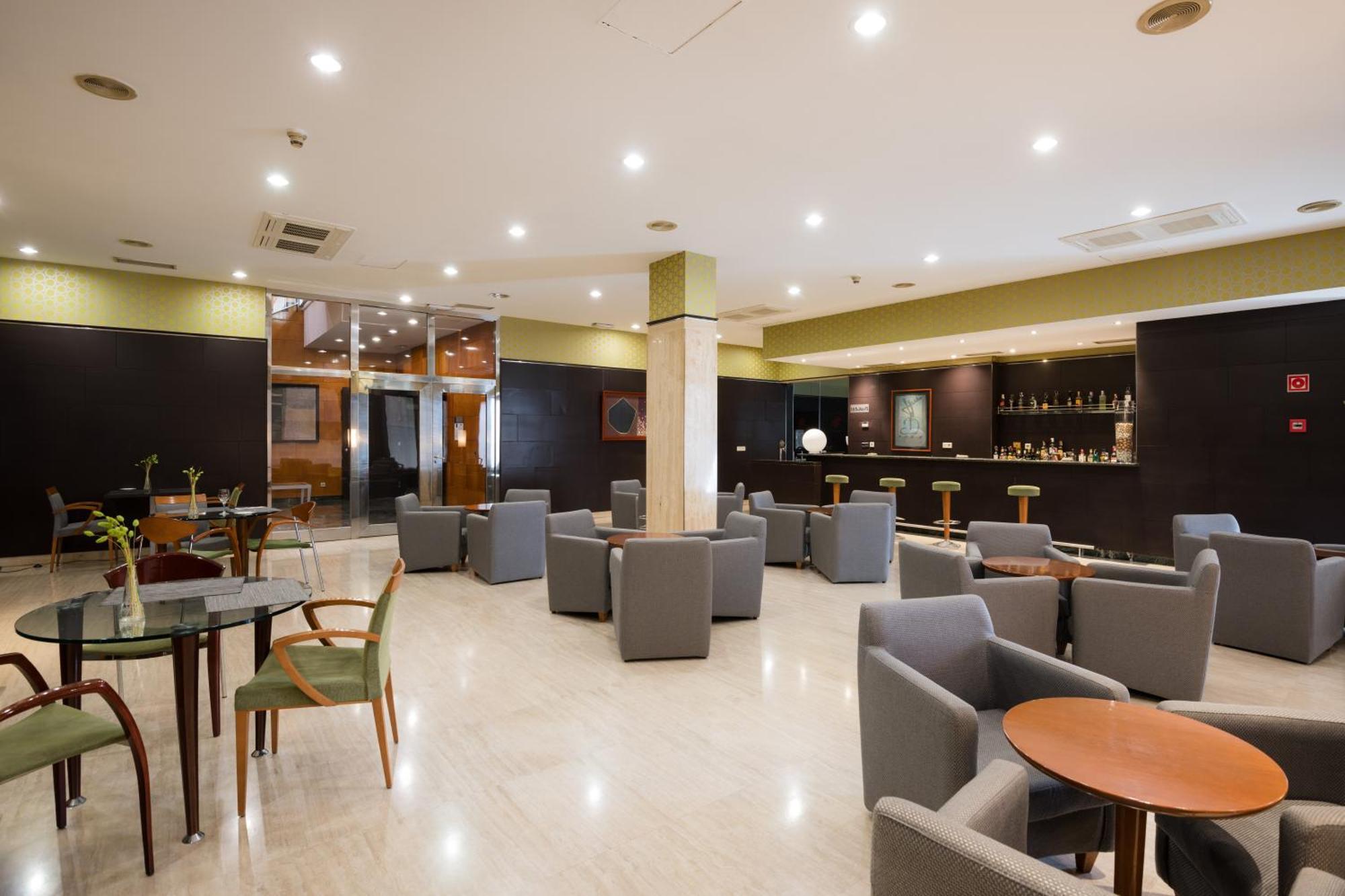 Hotel Ciudad De Valladolid Eksteriør billede