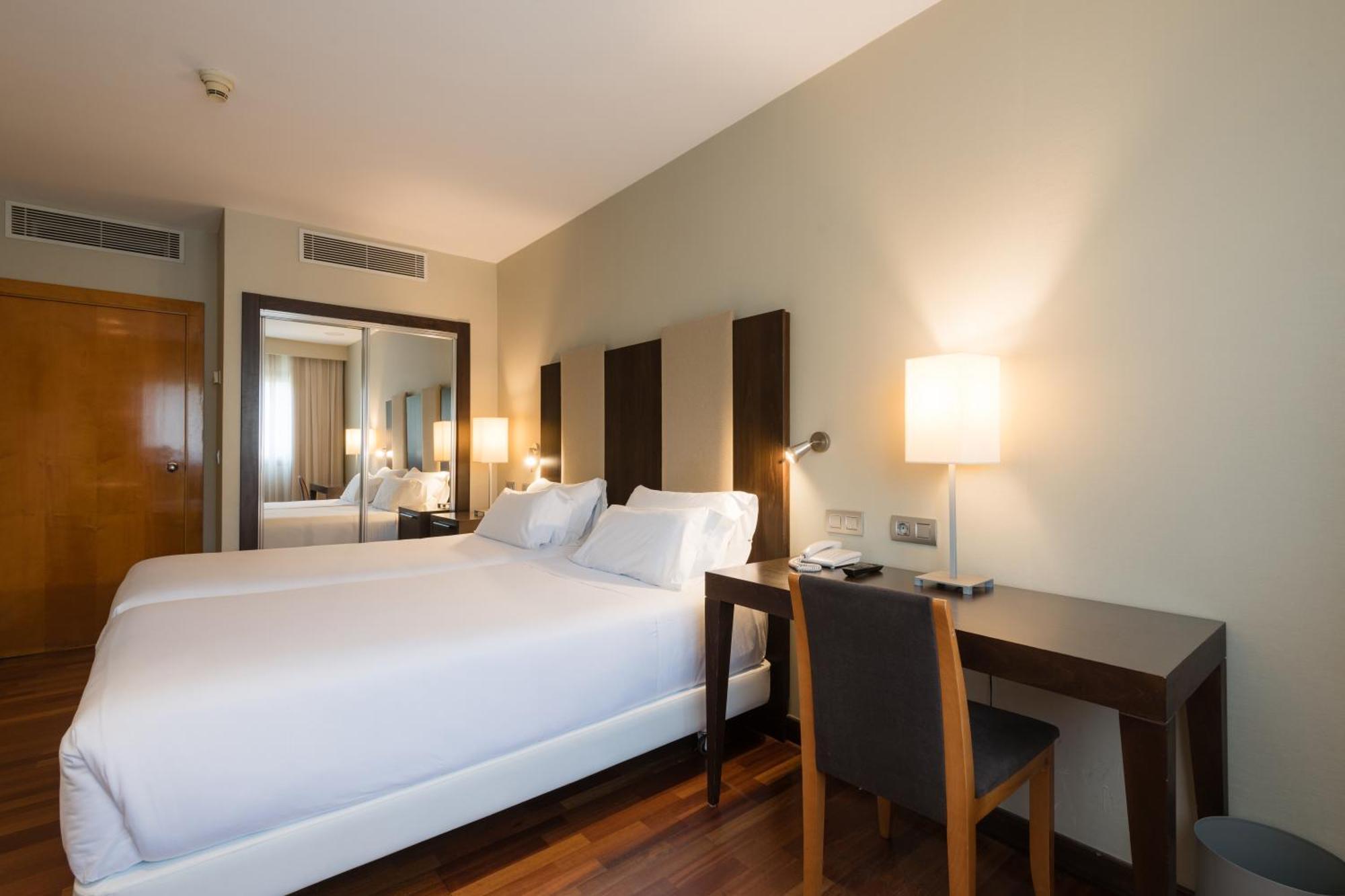 Hotel Ciudad De Valladolid Eksteriør billede