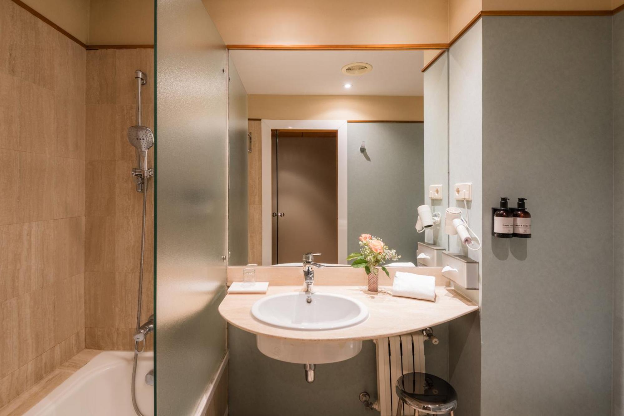 Hotel Ciudad De Valladolid Eksteriør billede