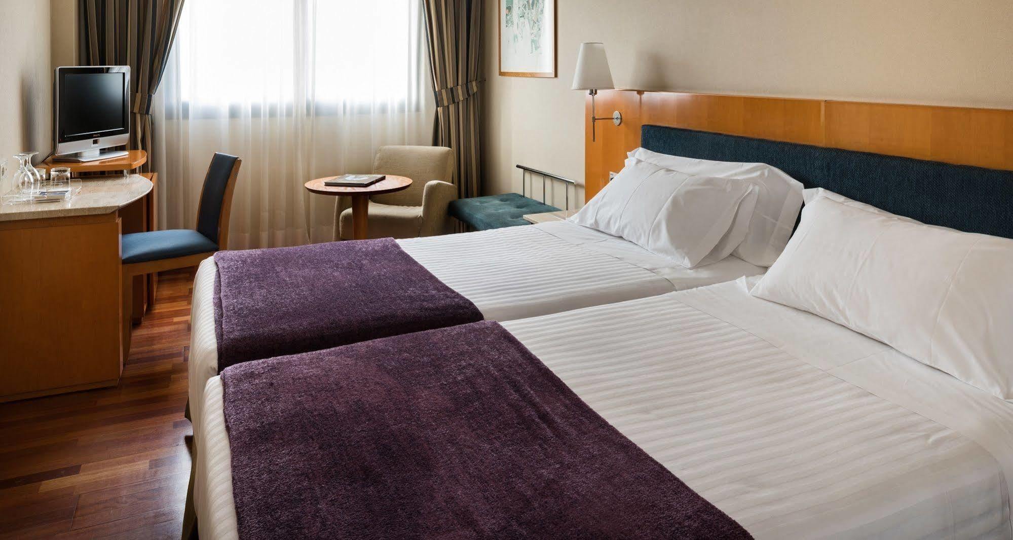 Hotel Ciudad De Valladolid Eksteriør billede